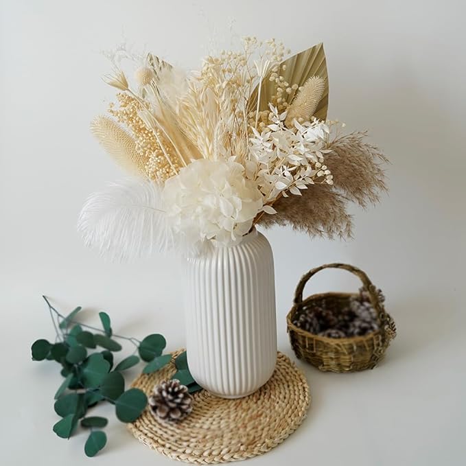 Natural Dried Pampas Dried Flower Bouquet, 17 "White Dried Fowers Bouque, Palm Leaf and Hydrangea Combination Bouquet, Boho Home Decor,Suitable for DYI Decorative Dried Flower Arrangements