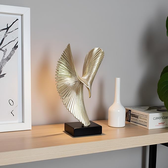LAIKEARTS Modern Abstract Eagle Decorative Sculpture, Dining Living Room Desk Decor,Geometric Home Decor Statues,Shelf Top Decor Aesthetics, Coffee Tables or Office Shelves（Golden）