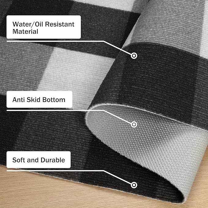 GENIMO Checkered Rug 27.5x43 inches Black and White Outdoor Rug Buffalo Plaid Rugs Mat Fall Doormats Washable Rug for Front Porch Decor Indoor Entrance Patio Balcony Entryway