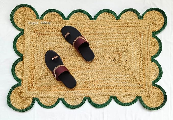 RugzyIndia Scalloped Pattern Natural Jute Area Rug Bohemian Entryway Doormat Rug Farmhouse Scallop Rug Natural Base Green Border Runner Rugs (Green, 2'x3')