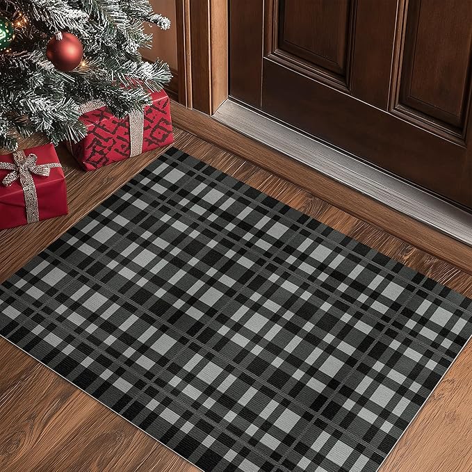 GENIMO Checkered Rug 2x3 Ft Black and White Fine Plaid Outdoor Rug Buffalo Plaid Rugs Mat Fall Doormats Washable Rug for Front Porch Decor Indoor Entrance Patio Balcony Entryway